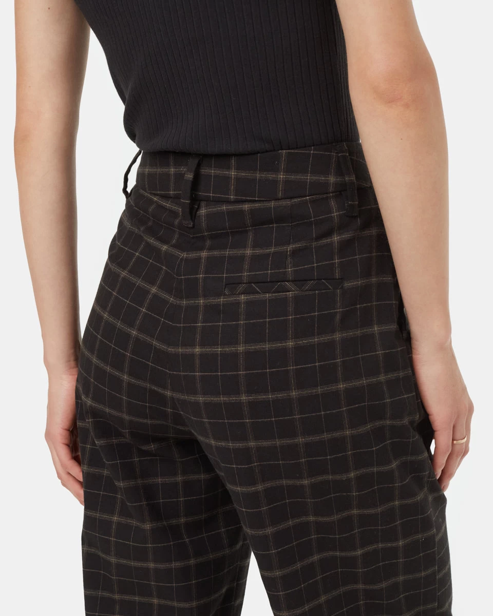 Tentree Soft EcoTwill Pleat Front Pant 5 Tentree Soft EcoTwill Pleat Front Pant - Image 5
