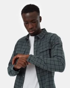 Tentree Kapok Flannel Colville -Tentree Sales Store TCM4652 Black Blue Mens Organic Cotton Button Up Shirt 4