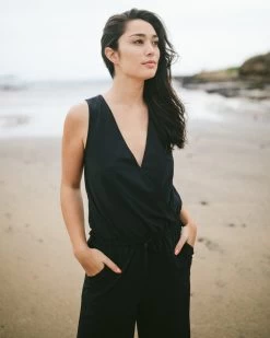 Tentree Repreve Blakely Romper -Tentree Sales Store TCW3125 0164 X3A0390 LIFESTYLE 3