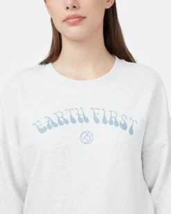 Tentree Earth First Oversized Crew -Tentree Sales Store WhiteWomen sGraphicEco FriendlyPulloverTCW4313 0453 A 1 3